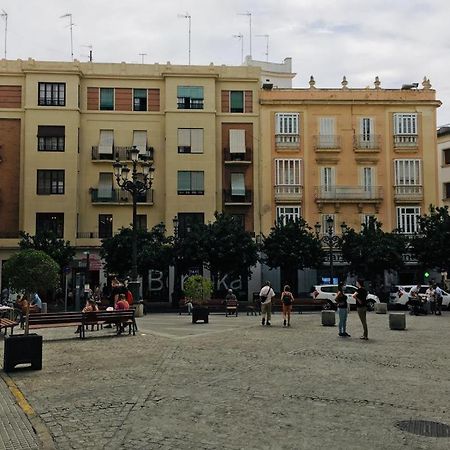 Apartamentos Valverde Cadiz 1 - A Buitenkant foto