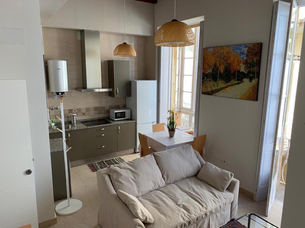 Apartamentos Valverde Cadiz 1 - A Buitenkant foto