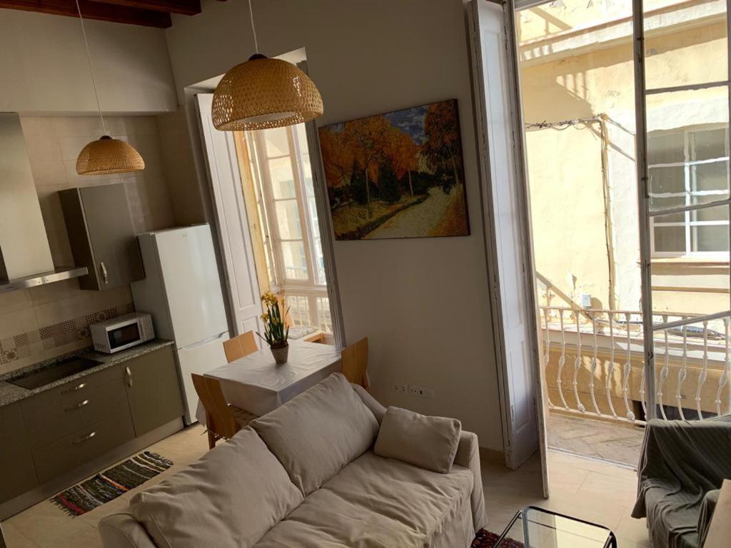 Apartamentos Valverde Cadiz 1 - A Buitenkant foto