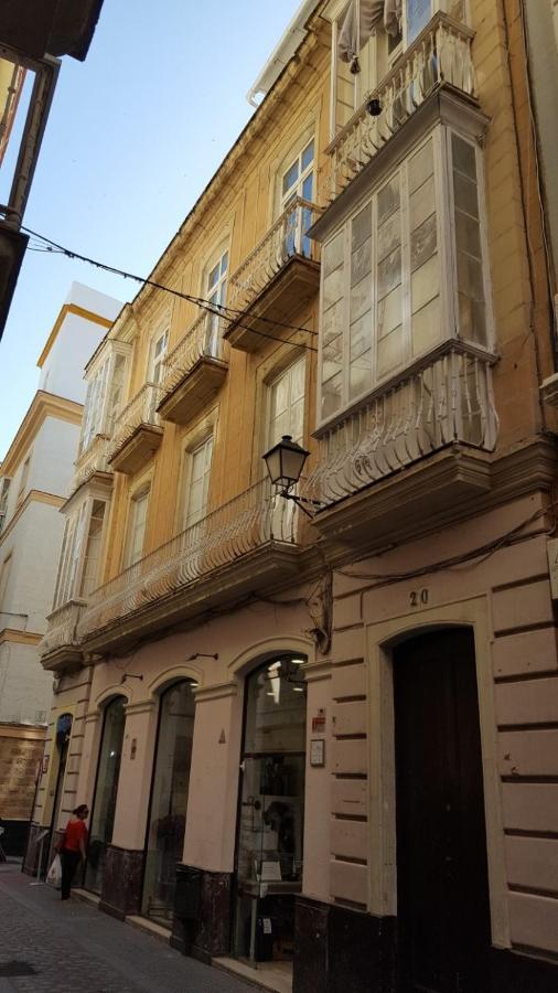 Apartamentos Valverde Cadiz 1 - A Buitenkant foto