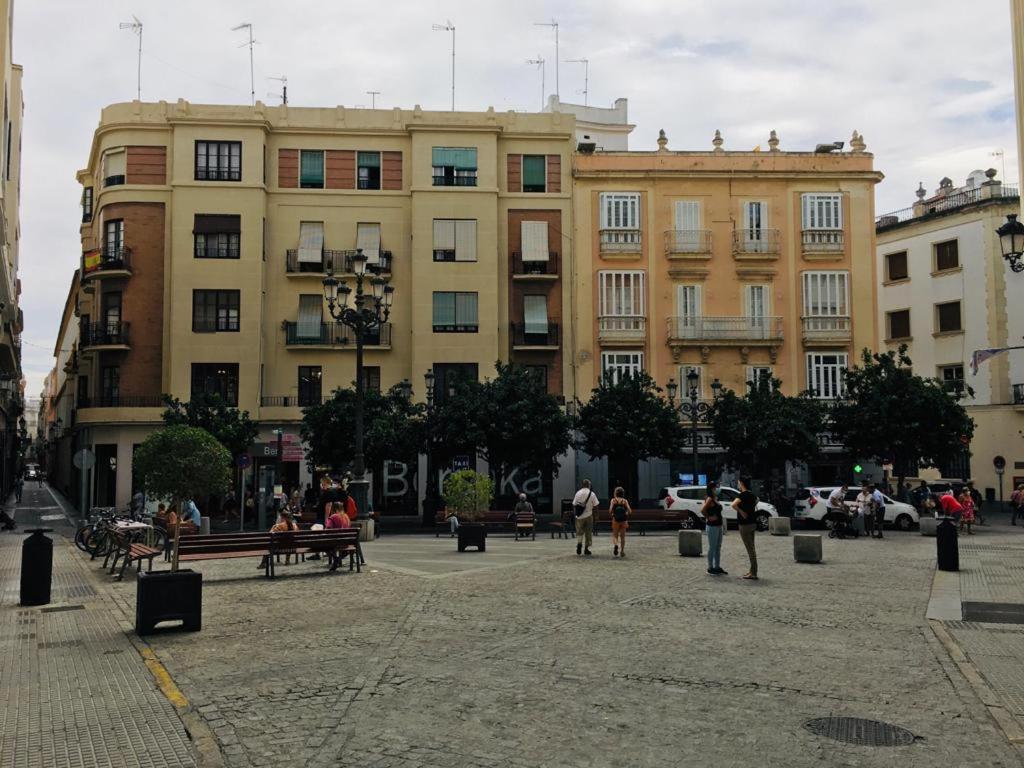Apartamentos Valverde Cadiz 1 - A Buitenkant foto